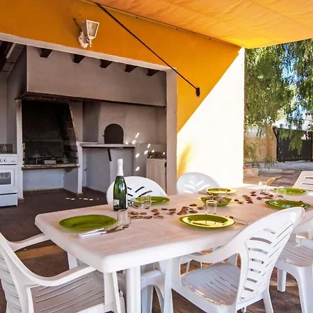 Cari - Plusholidays Villa